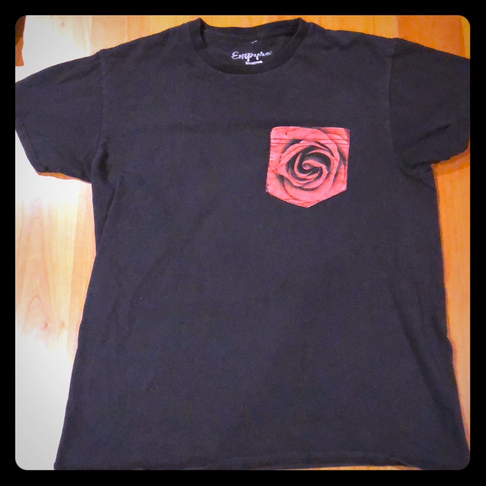 Black shirt with rose pocket
